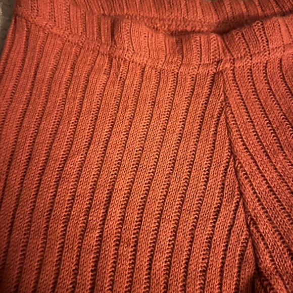 Ribbed Wide-Leg Rust Orange Pants - Picture 3 of 3